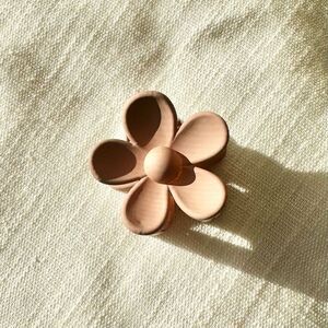 Light brown cute flower hair clip